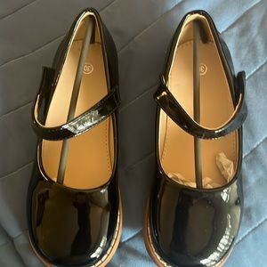 Tommy Bahama kids girls size 1 black dress shoes NWT  in box